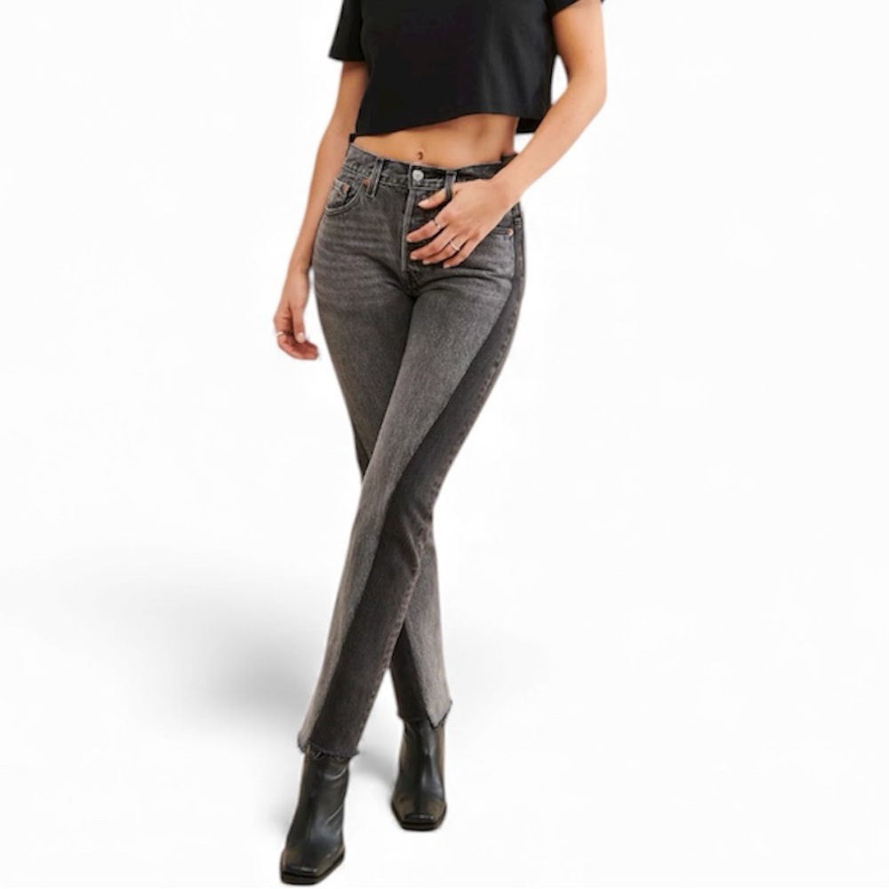Levi’s 501 SPLICED JEANS W24
